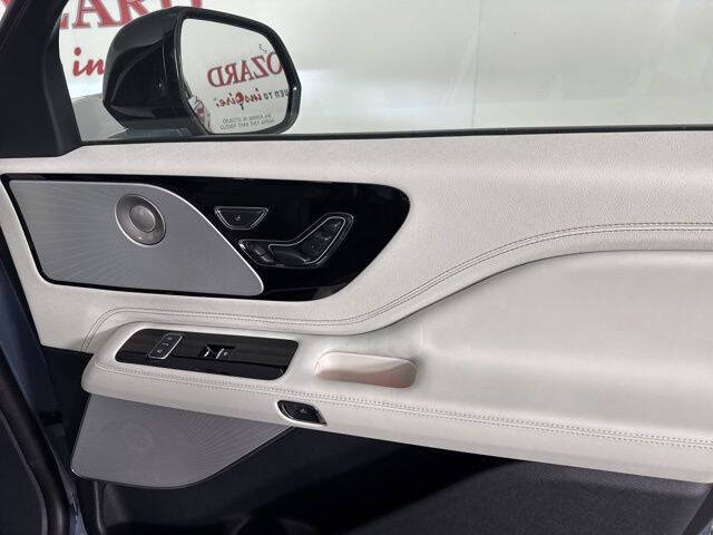 2025 Lincoln Aviator Black Label