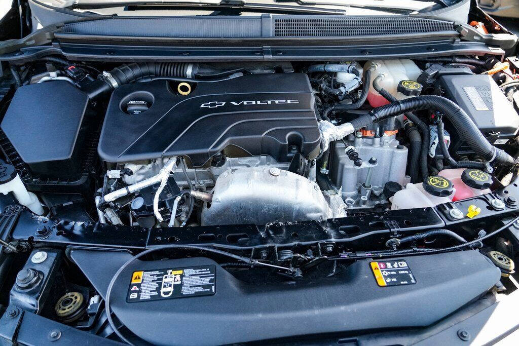 2017 Chevrolet Volt for sale at Auto Destination in Puyallup, WA