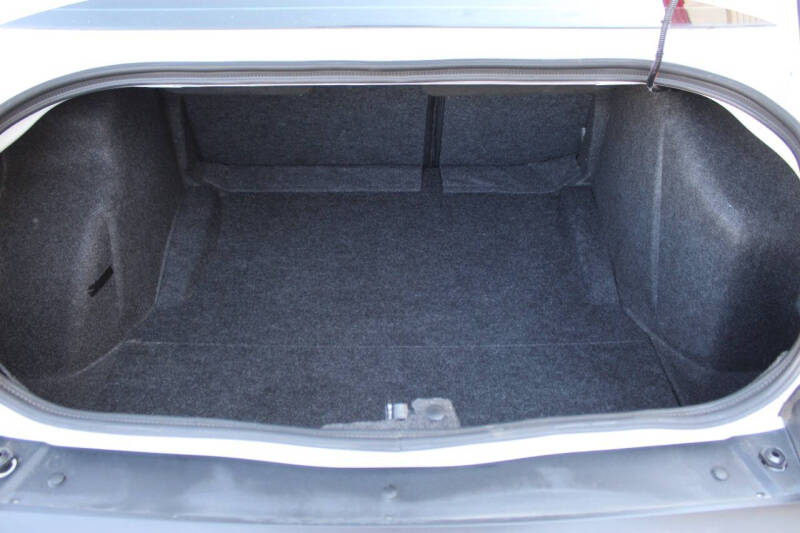 2014 Dodge Challenger R/T Plus