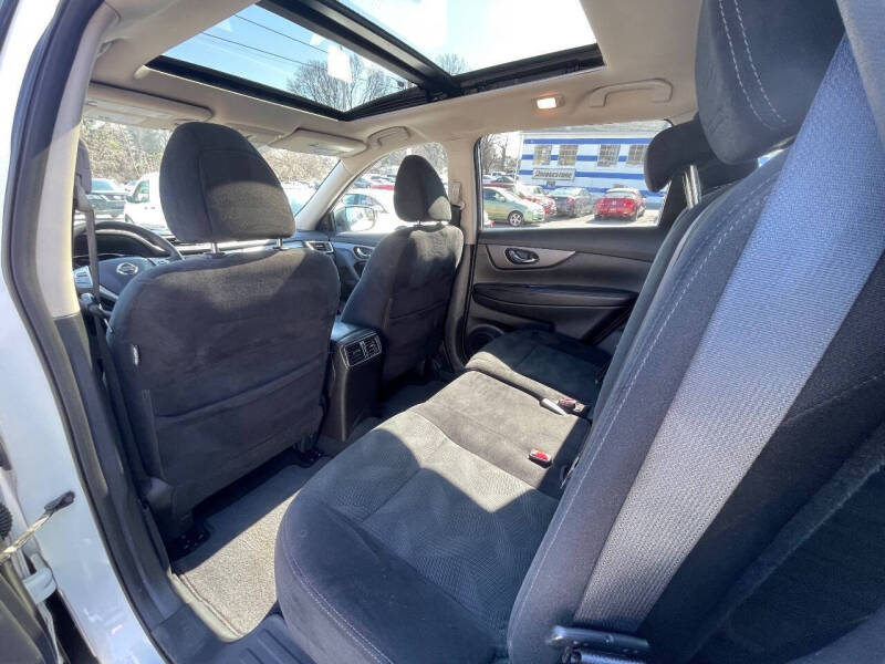 2016 Nissan Rogue SV