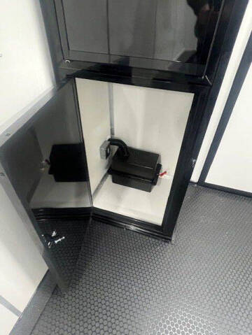 2025 Formula 8.5X28 BATHROOM