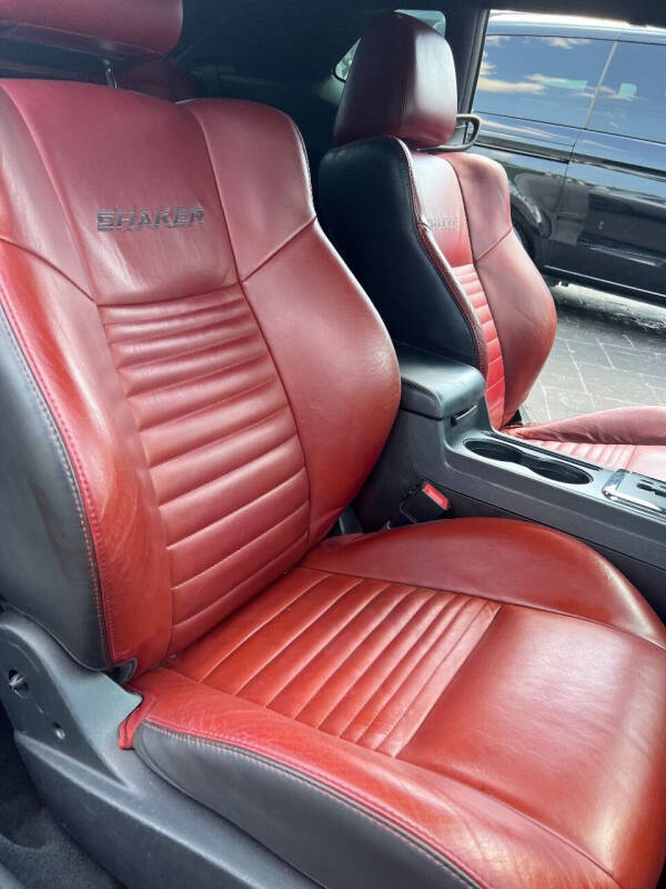 2014 Dodge Challenger R/T Shaker Package