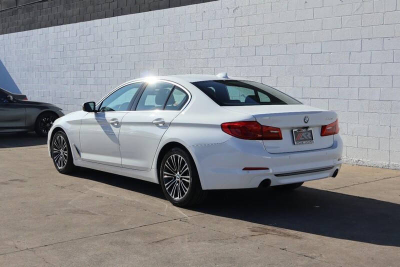 2019 BMW 5 Series 530i