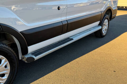 2024 Ford Transit 250