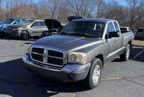 2005 Dodge Dakota for sale at Route 10 Motors LLC in Plainville CT