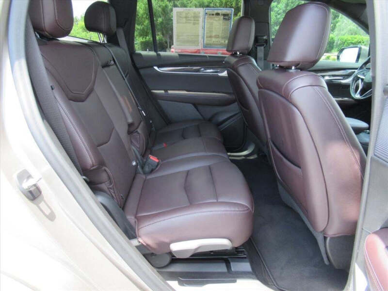 2022 Cadillac XT6 Premium Luxury