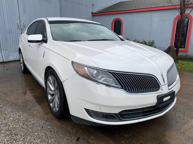 2013 Lincoln MKS for sale at Dixie Auto Sales in Houston TX