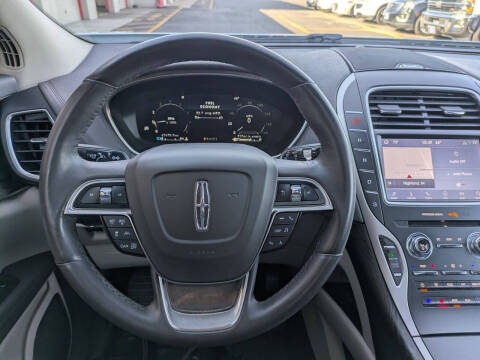 2020 Lincoln Nautilus Reserve