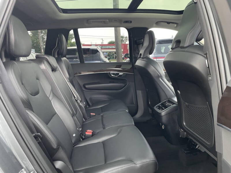 2019 Volvo XC90 T5 Momentum