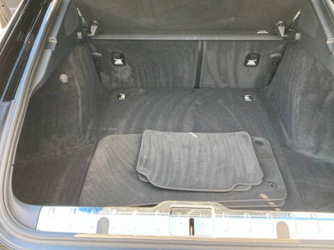 2023 Porsche Panamera 4 Platinum Edition