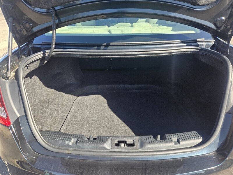 2015 Ford Taurus SEL