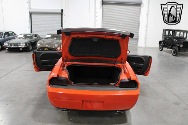 2009 Dodge Challenger SRT8