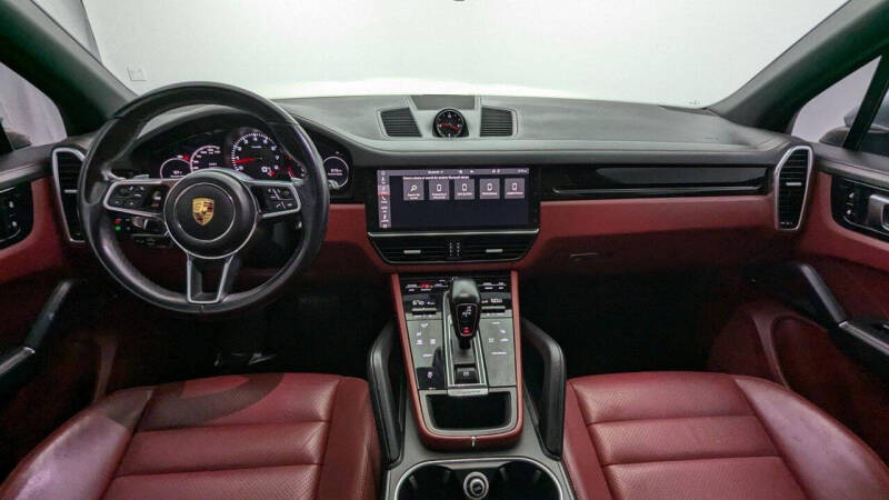 2021 Porsche Cayenne
