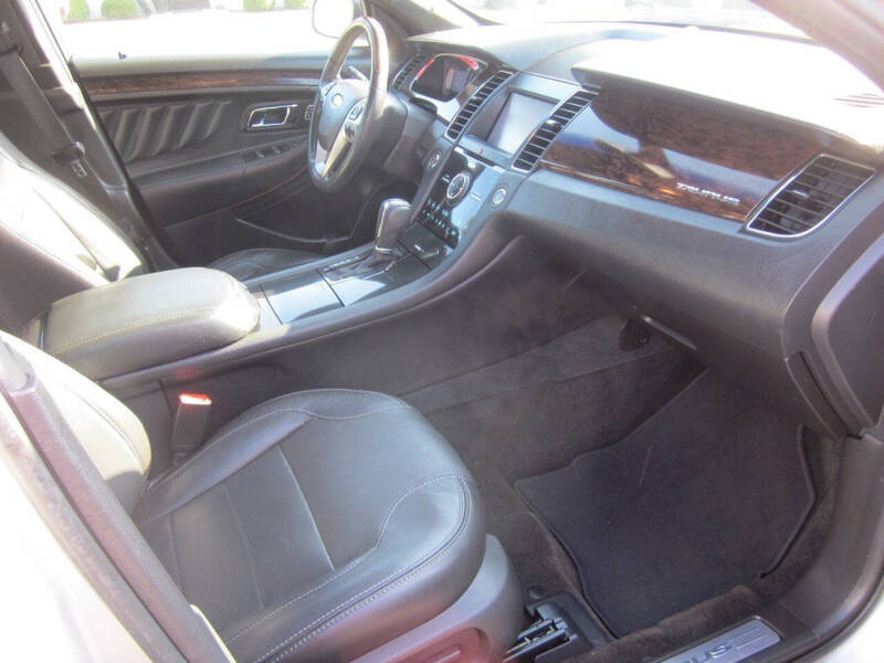 2013 Ford Taurus Limited