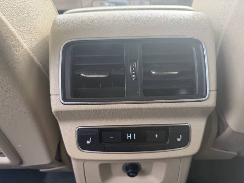 2018 Audi Q5 2.0T quattro Premium Plus