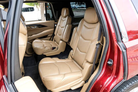 2019 Cadillac Escalade Platinum