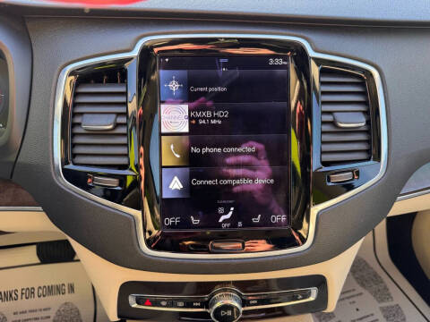 2017 Volvo XC90 T6 Momentum