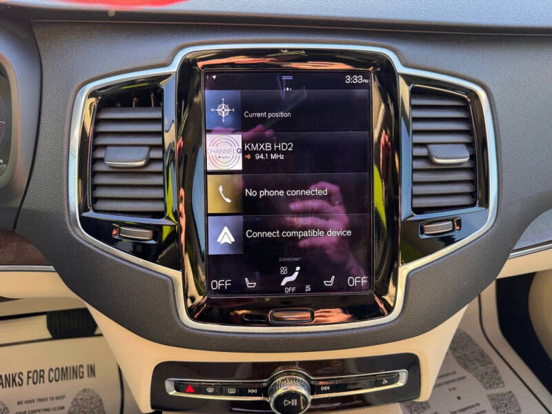 2017 Volvo XC90 T6 Momentum