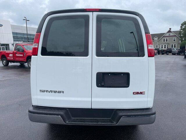 2020 GMC Savana 2500