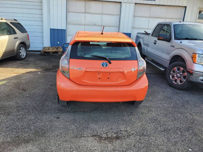 2012 Toyota Prius c Three