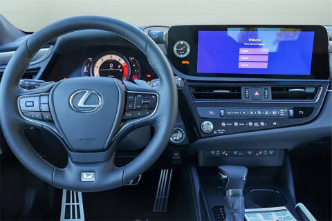 2025 Lexus ES 350 F SPORT Handling