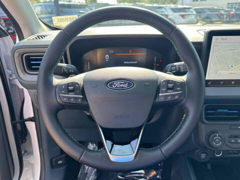 2025 Ford Maverick Lobo