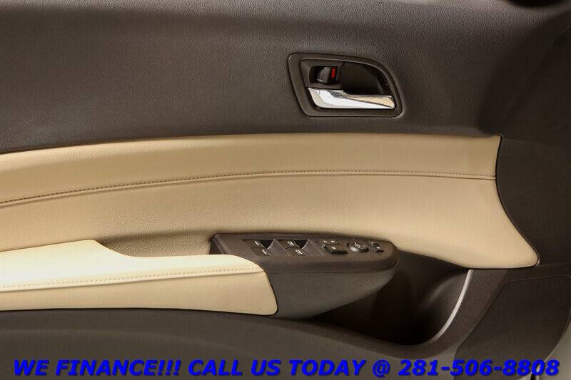 2015 Acura ILX 2.0L w/Tech