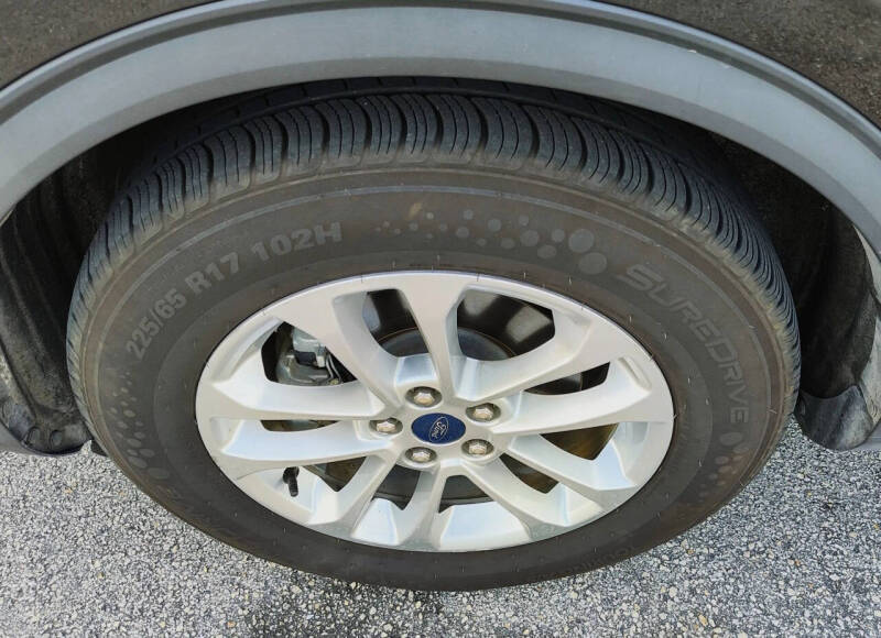 2021 Ford Escape Hybrid SE