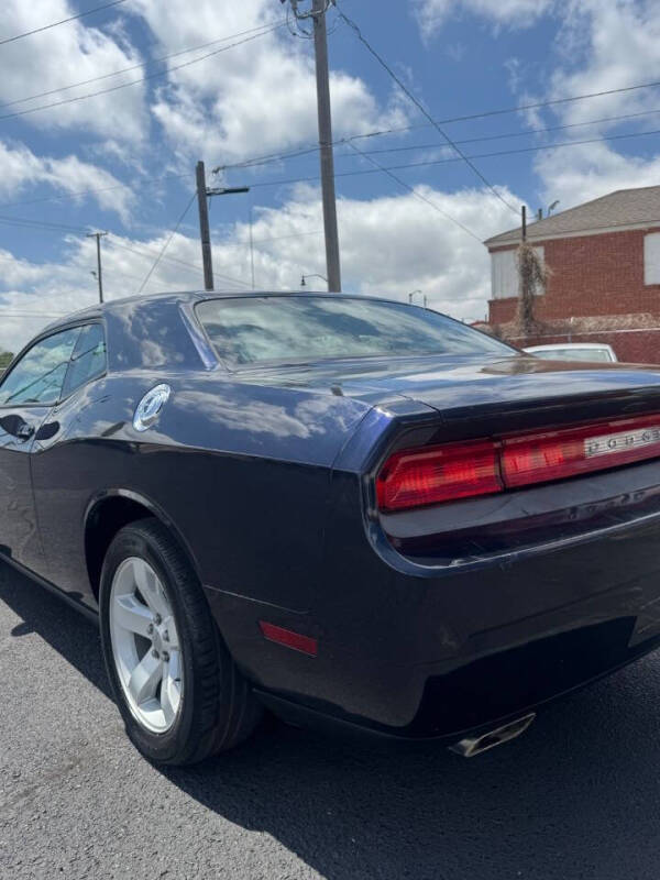 2012 Dodge Challenger SXT