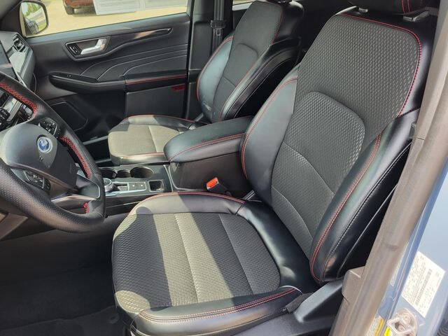 2024 Ford Escape ST-Line Select