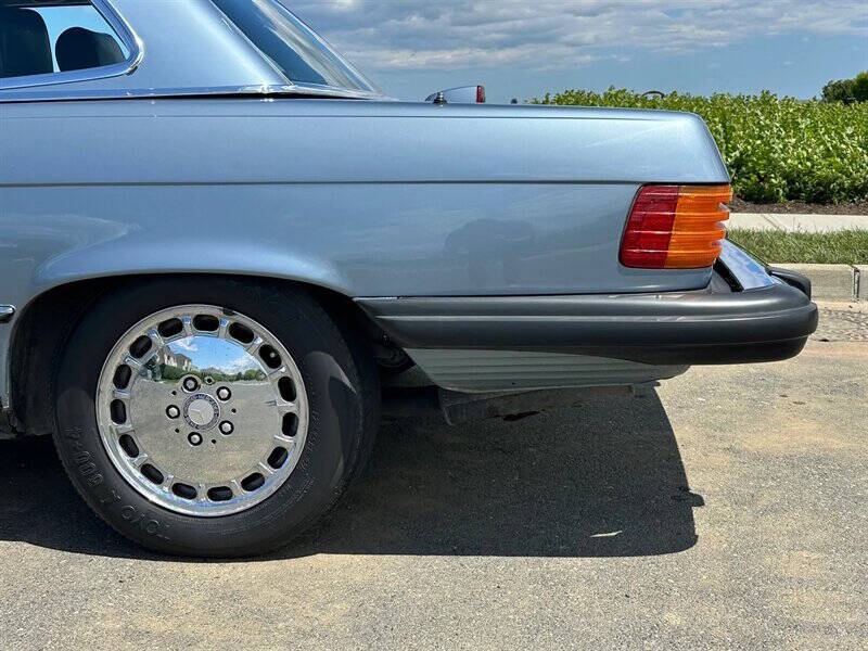 1986 Mercedes-Benz 560-Class 560 SL