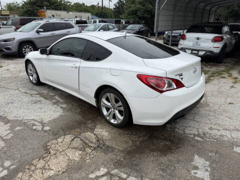 2012 Hyundai Genesis Coupe 2.0T