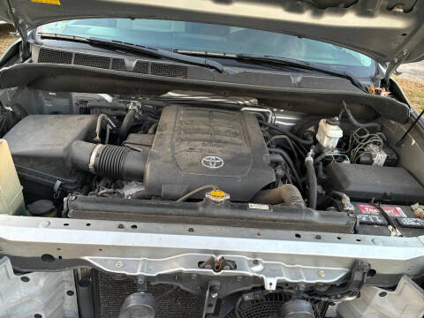 2013 Toyota Sequoia SR5