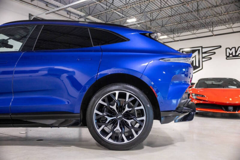 2023 Aston Martin DBX 707