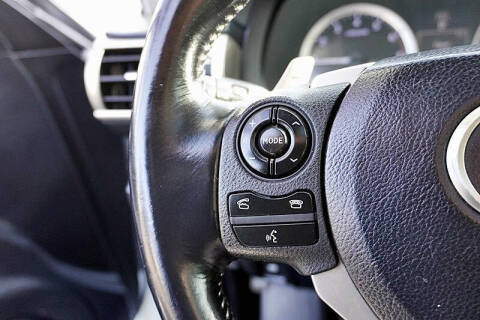 2016 Lexus IS 200t