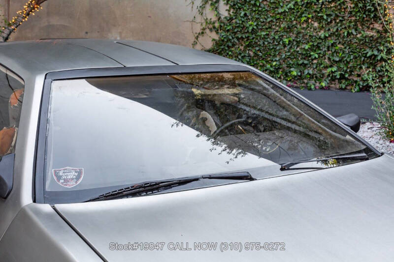 1982 DeLorean DMC-12