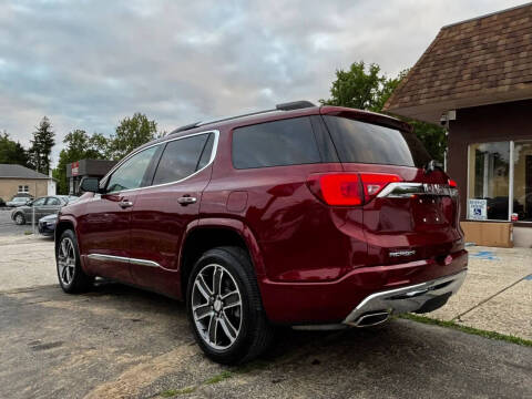 2017 GMC Acadia Denali