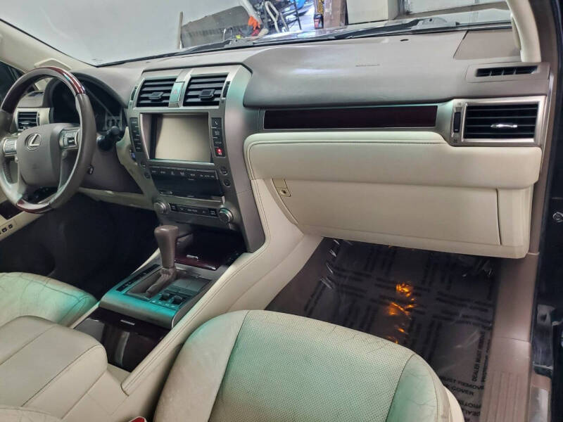 2017 Lexus GX 460