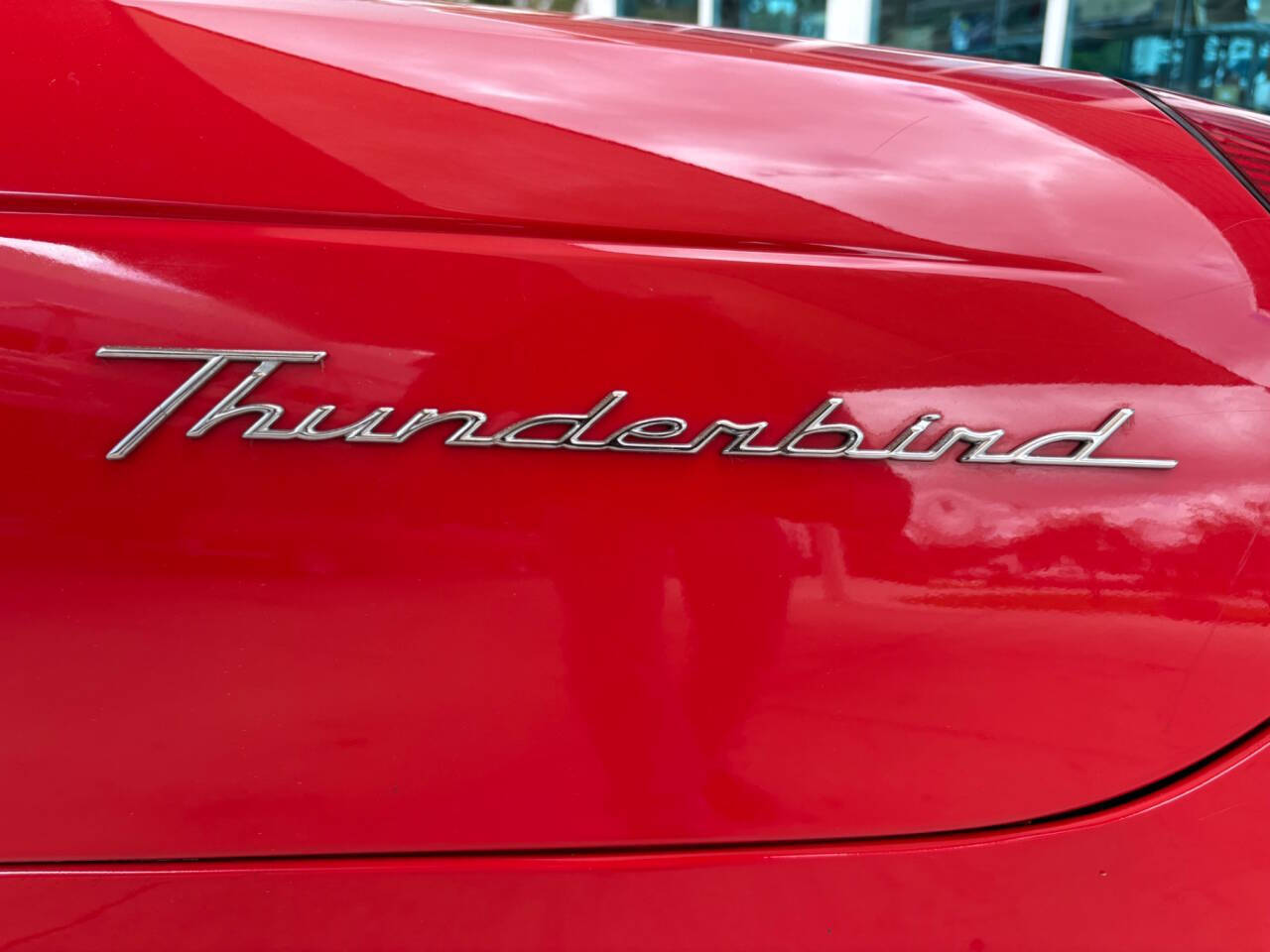 2002 Ford Thunderbird 28