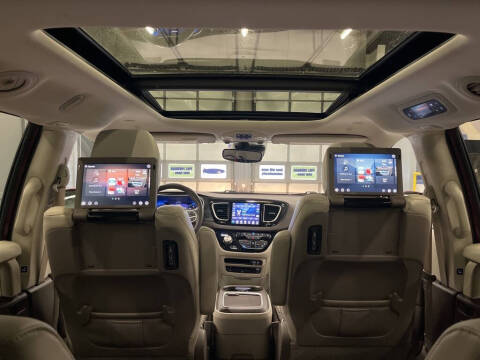 2020 Chrysler Pacifica Touring L Plus