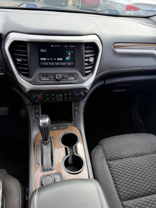 2019 GMC Acadia SLE-2