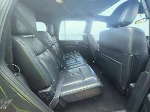 2016 Lincoln Navigator Select