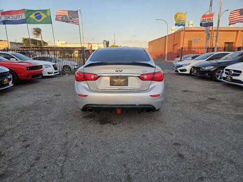 2015 Infiniti Q50 Premium