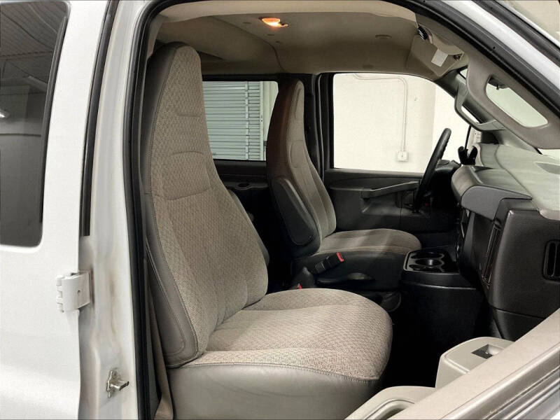 2020 Chevrolet Express LT 2500