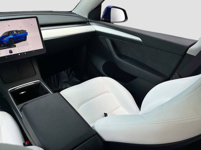 2024 Tesla Model Y Performance