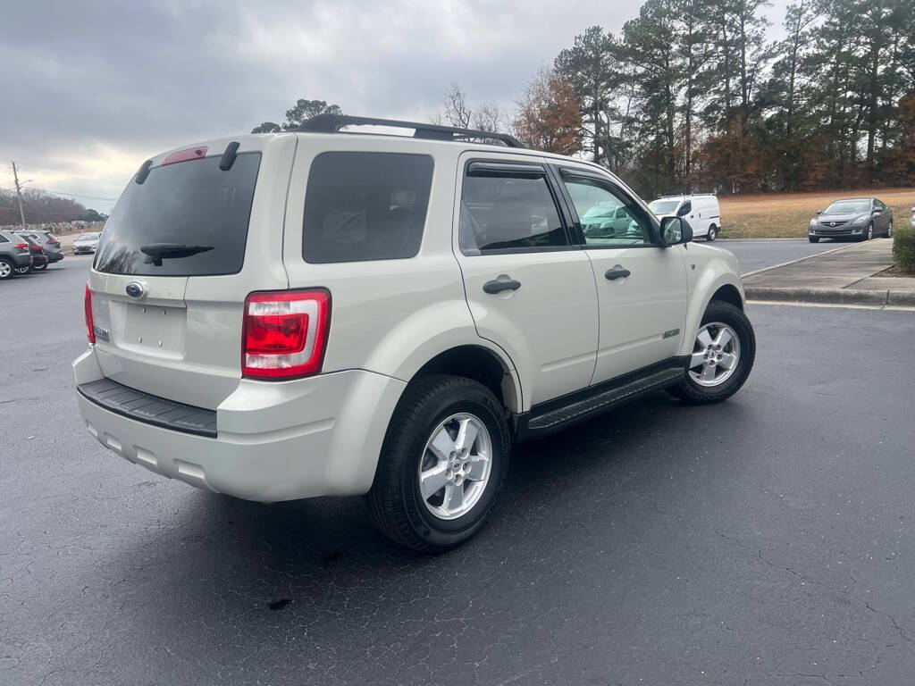 2008 Ford Escape XLT photo 11