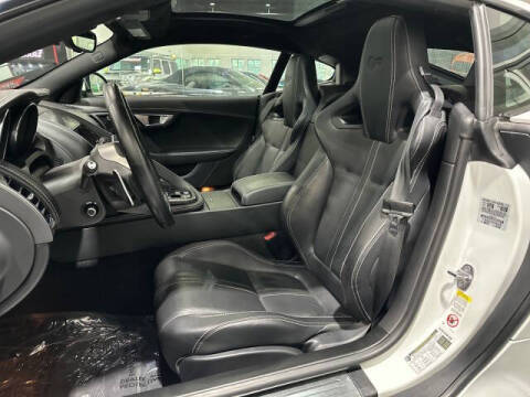 2016 Jaguar F-TYPE R
