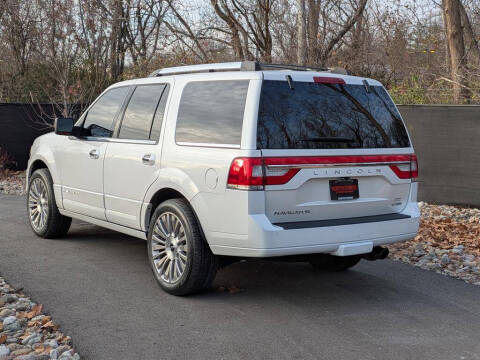 2016 Lincoln Navigator Select