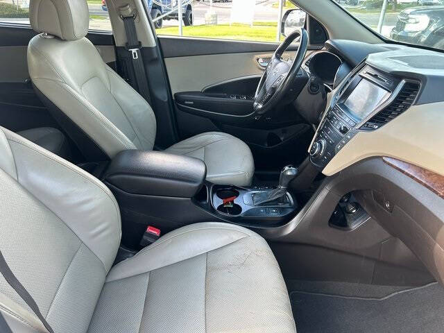 2017 Hyundai Santa Fe Limited Ultimate