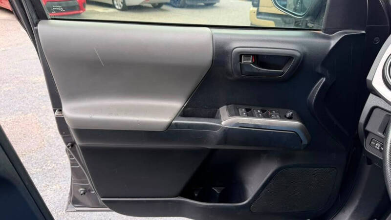 2019 Toyota Tacoma SR5